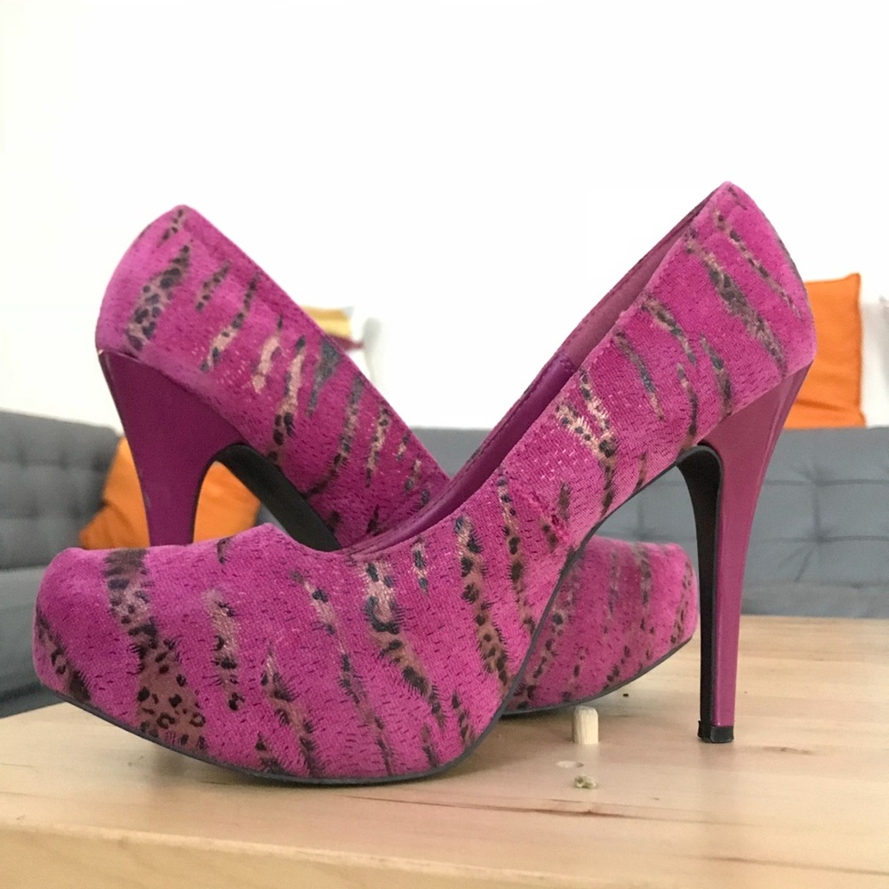 Pink Leopard Faux Suede Pumps